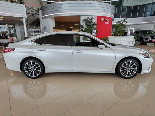 Lexus ES, 2021 г., 48 623 км