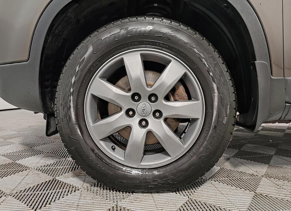 Kia Sorento 2.4 AT (175 л.с.) 4WD