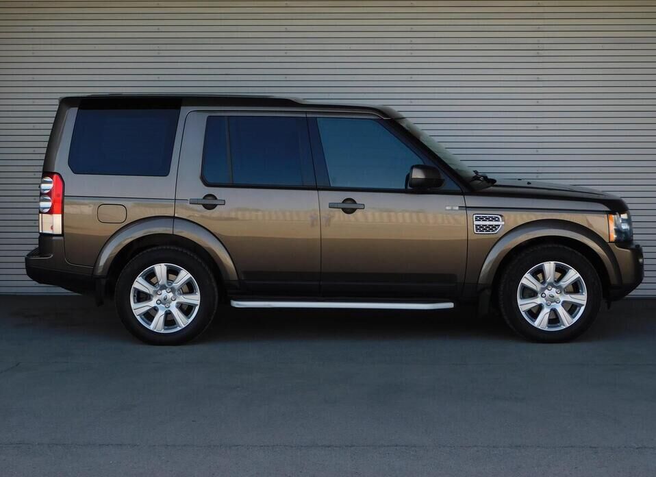 Land Rover Discovery 3.0d AT (211 л.с.) 4WD