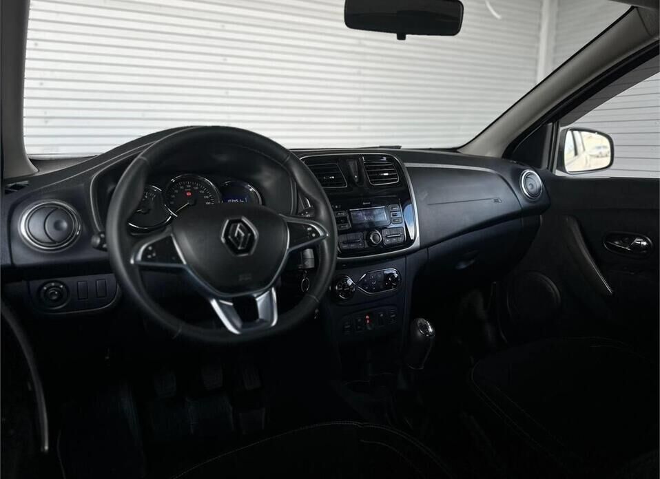 Renault Sandero 1.6 MT (113 л.с.)