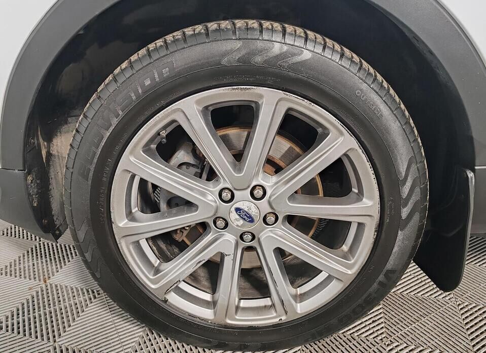 Ford Explorer 3.5 AT (249 л.с.) 4WD