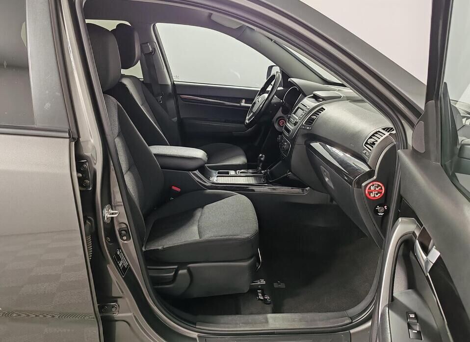 Kia Sorento 2.4 AT (175 л.с.) 4WD