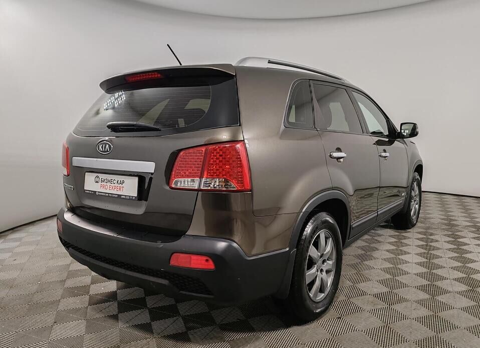 Kia Sorento 2.4 AT (175 л.с.) 4WD